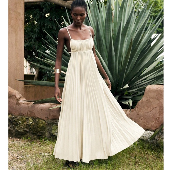 Cream Pleated Maxi Babydoll Dress Open Back Flowy Skirt Tie Straps Lined - Picture 1 of 14